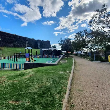 Unique Two-patios + Garage * Funchal (Madeira)