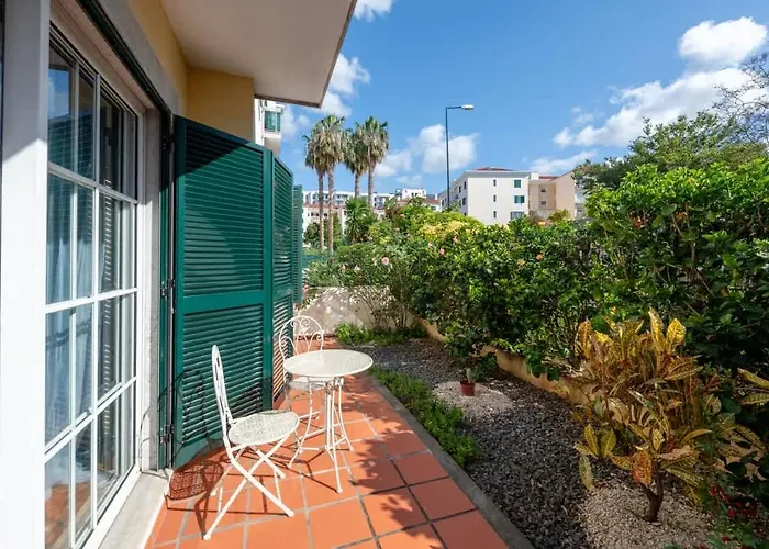 Unique Two-patios + Garage Сasa de vacaciones