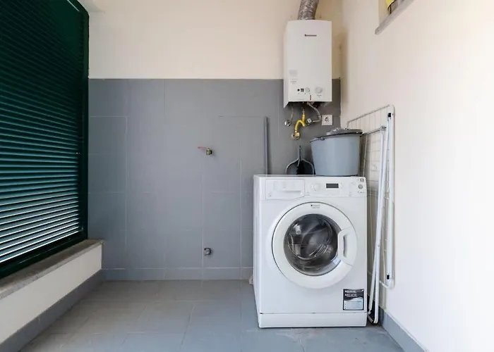 Сasa de vacaciones Unique Two-patios + Garage Funchal (Madeira)