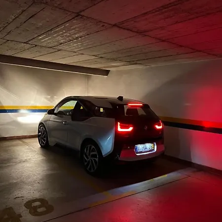 Unique Two-patios + Garage * Funchal (Madeira)