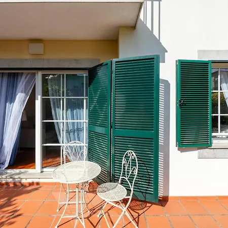 Unique Two-patios + Garage Apartment Funchal (Madeira)