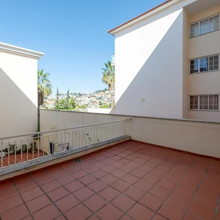 Unique Two-patios + Garage * Funchal (Madeira)